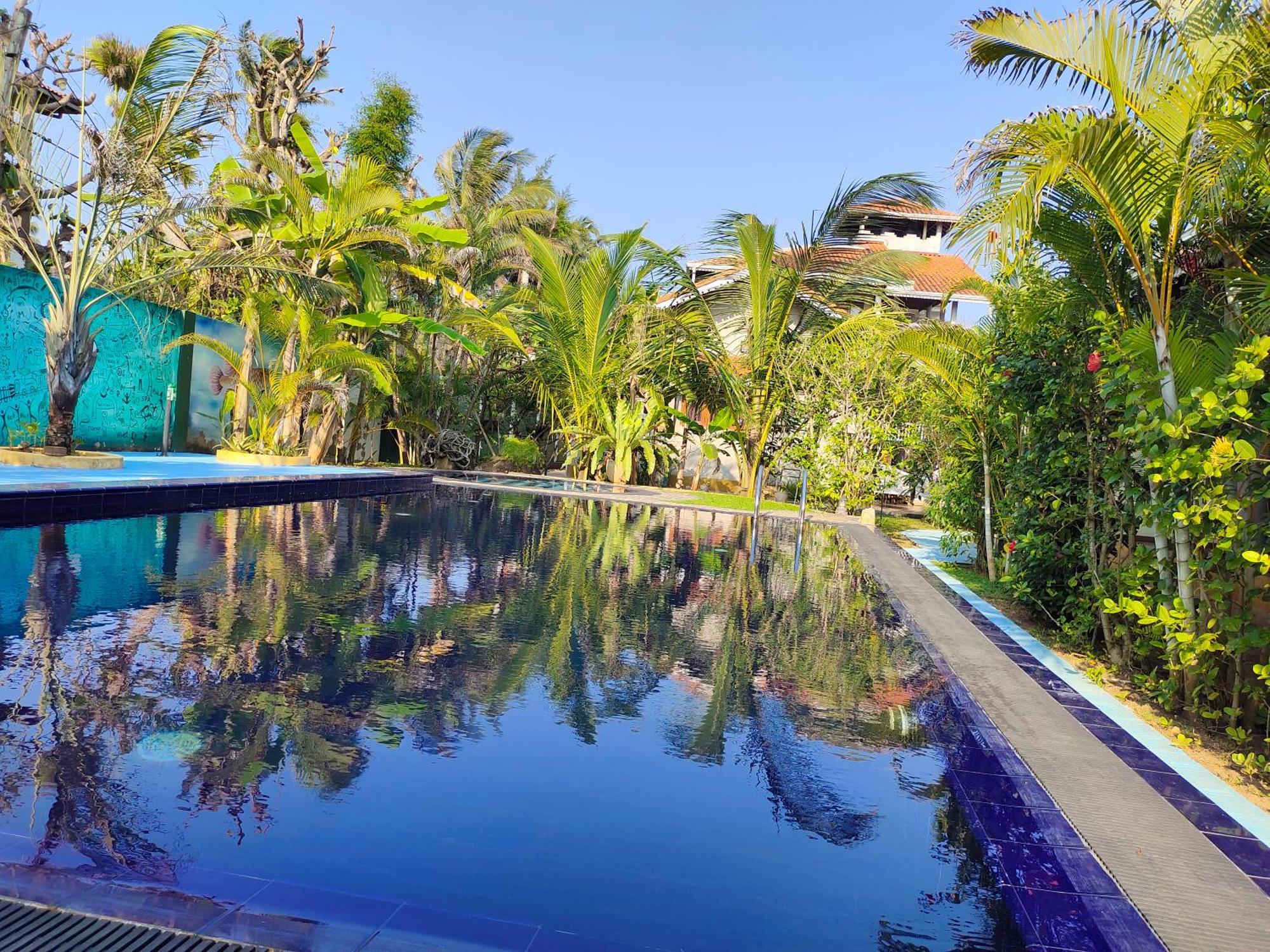 Thambili Cabanas Hikkaduwa Bagian luar foto