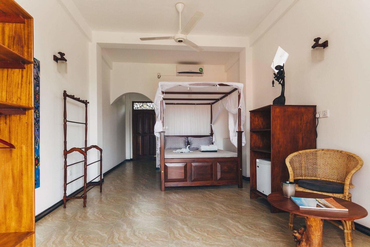 Thambili Cabanas Hikkaduwa Bagian luar foto